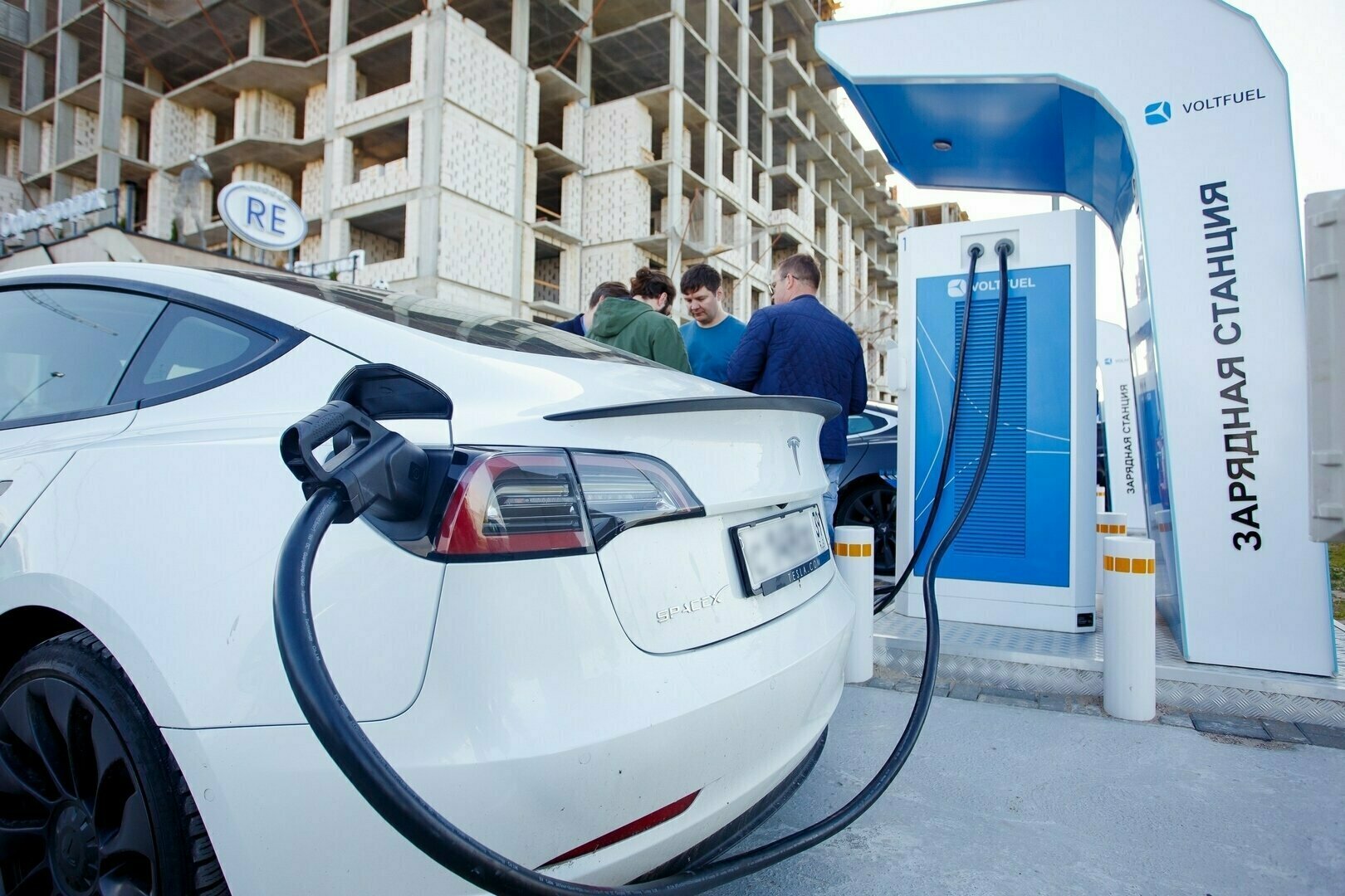 Компания Voltfuel установит 6 новых зарядных станций для электромобилей в  Калининграде - Новости Калининграда