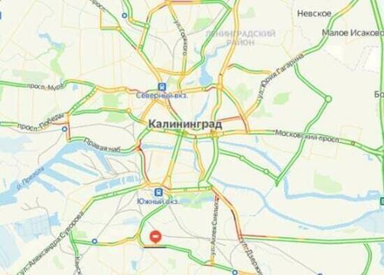 Центр Калининграда днём в пятницу встал в километровых пробках - Новости Калининграда | Скриншот сервиса «Яндекс.Карты»