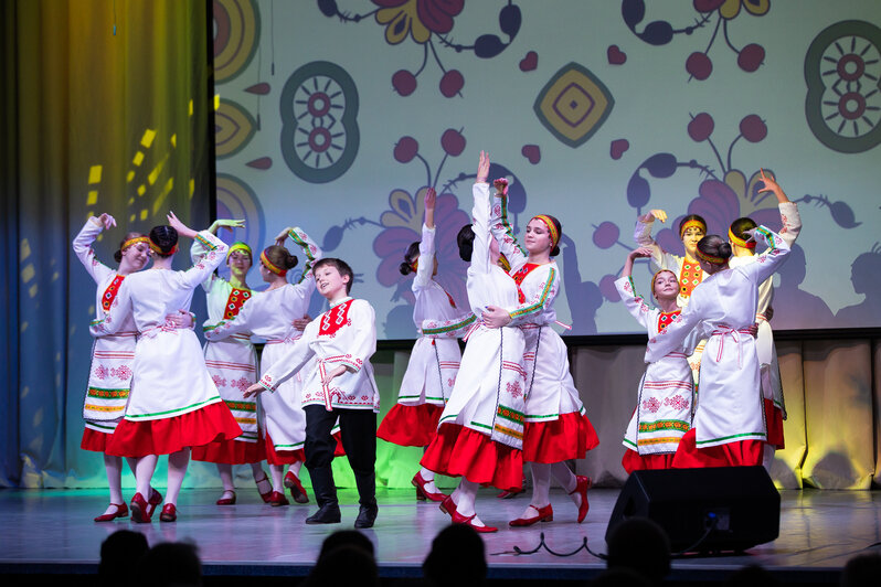 Танцы, песни и творчество: как прошёл День народного единства в Гурьевске - Новости Калининграда