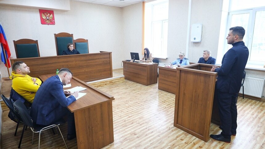 Павел Прилучный даёт показания в суде | Фото: Александр Подгорчук / «Клопс»