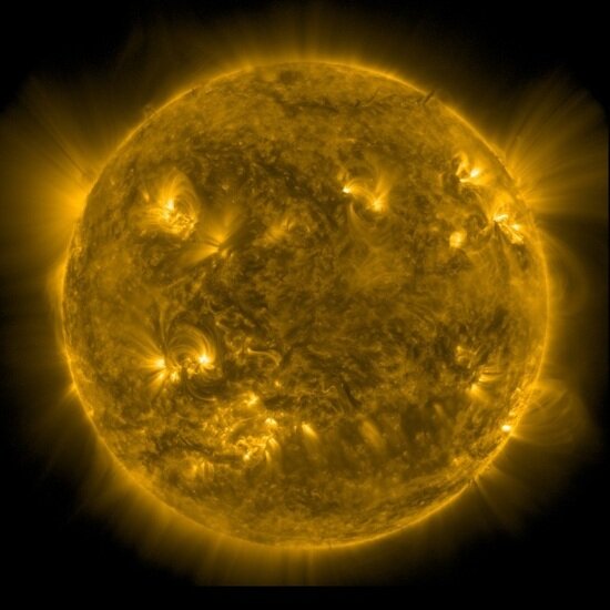 Фотография короны Солнца получена 20 ноября 2022 в 10:56 со спутника SDO | Фото: сайт Лаборатории солнечной астрономии ИКИ и ИСЗФ