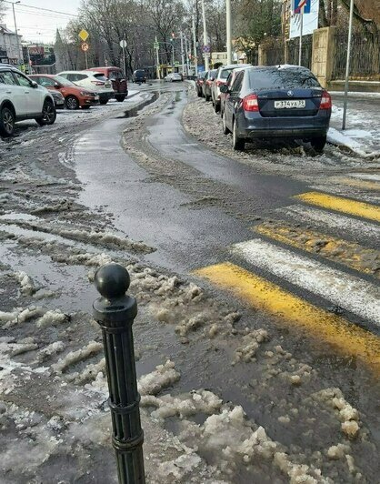 «Каждый пешеходный переход — испытание»: калининградцы второй день жалуются на слякоть - Новости Калининграда | Фото читателей