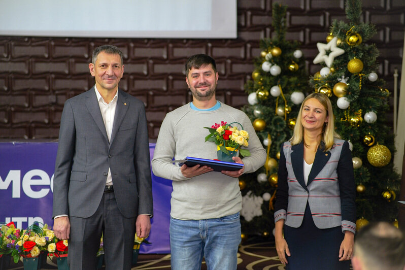 «Бауцентр» отпраздновал свой день рождения и наградил ветеранов компании - Новости Калининграда