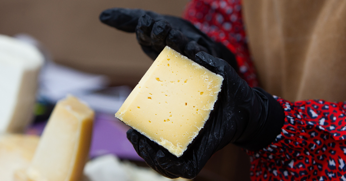 Вред сыра для мужчин. Что вреднее сыр с медом или зефир.