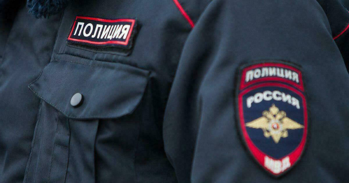 Избил и угрожал подкинуть наркотики: в Калининграде экс-полицейский во ...