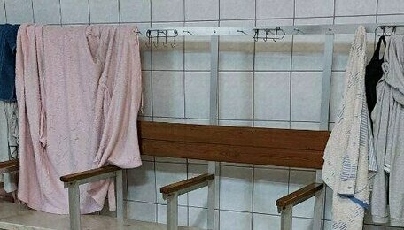 «Перед людьми стыдно»: депутат горсовета Калининграда сходила в баню на Комсомольской за 420 рублей и ужаснулась