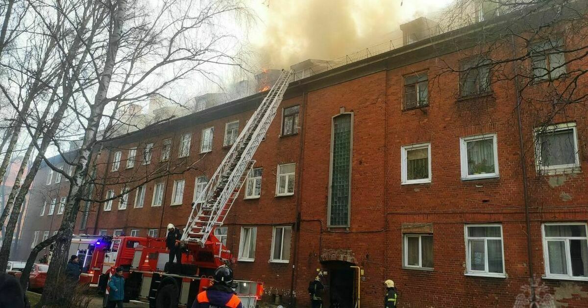 Здание охраняет полиция, отключили воду и газ: прокуратура — о ...