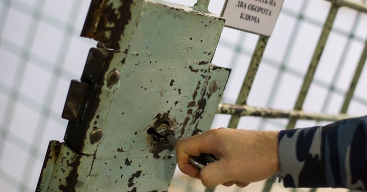 100 рублей в день: осуждённым разрешили тратить на продукты в два раза ...