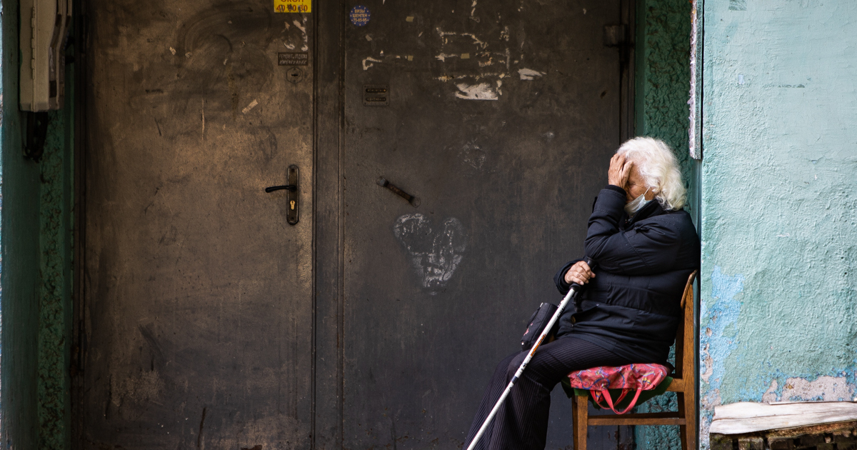 В Калининграде две старушки отдали последние деньги за чистку ...