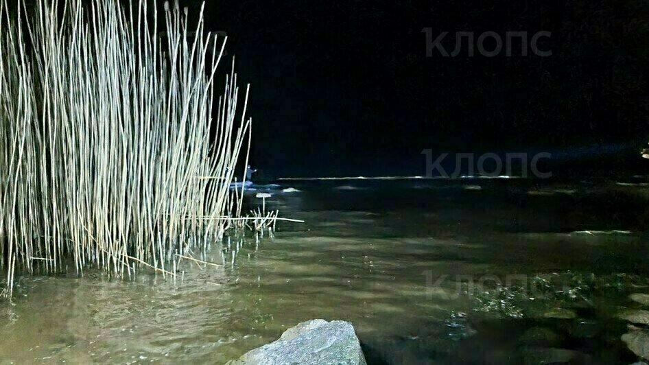 Поиски рыбака продолжались ночью  | Фото: ПСО «Запад» 
