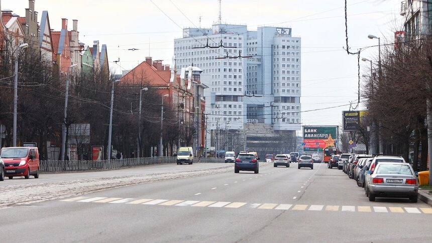 В Минтрансе предложили ужесточить наказание за езду без госномеров ...