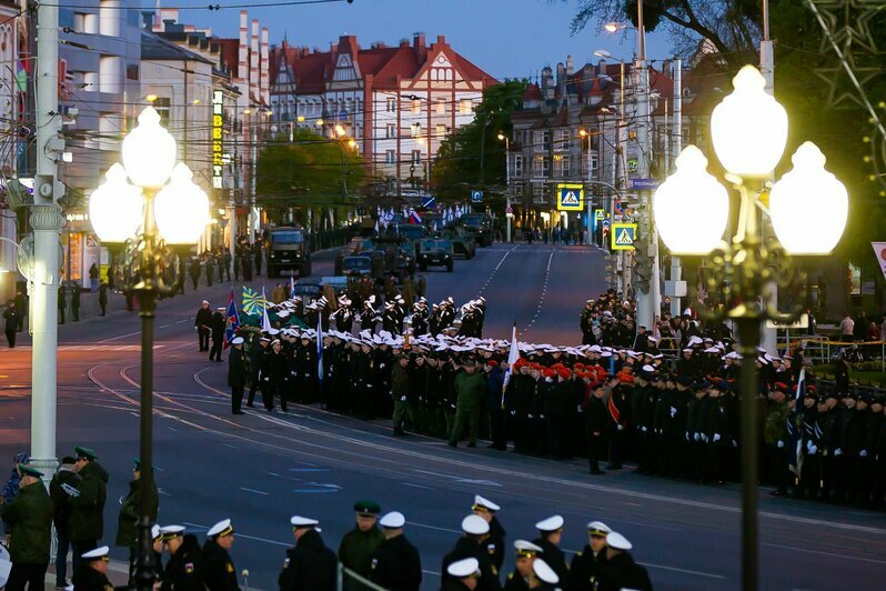 Во сколько начинается парад в калининграде. Парад Победы в Калининграде 2023. 9 Мая 2023 Калининград. Парад Победы Калининград Клопс. Репетиция парада 2024 Калининград.