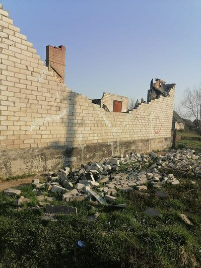 Сгоревший дом сейчас | Фото Алекей Фадеев