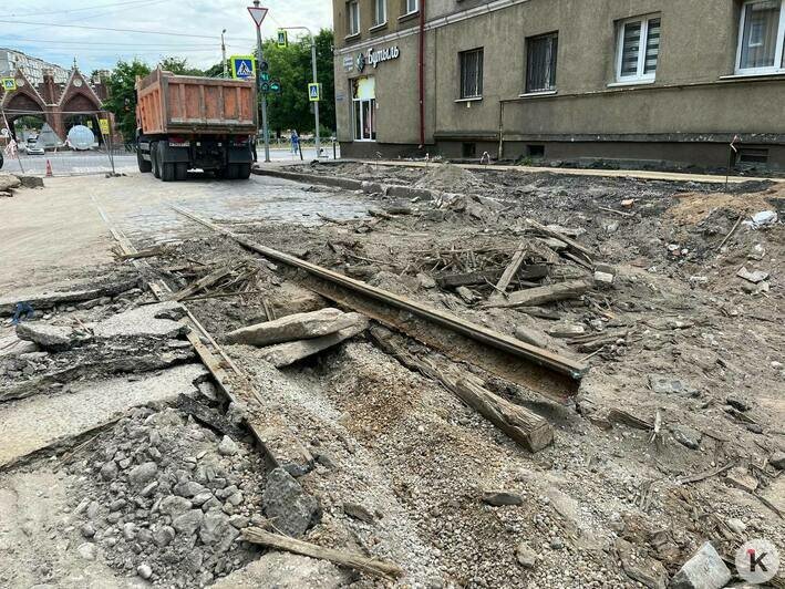 Прощай, брусчатка: как идёт реконструкция дороги на Суворова (фоторепортаж) - Новости Калининграда | Фото: «Клопс»