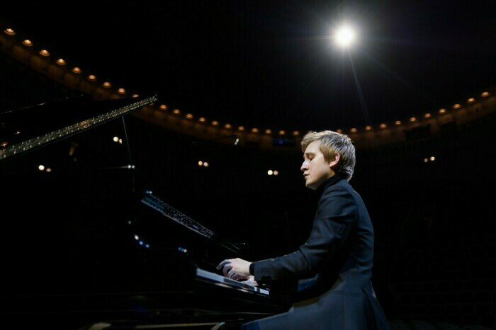 В Калининградском драмтеатре пройдёт фортепианный концерт при сотнях свечей  - Новости Калининграда | Фото предоставлено организаторами
