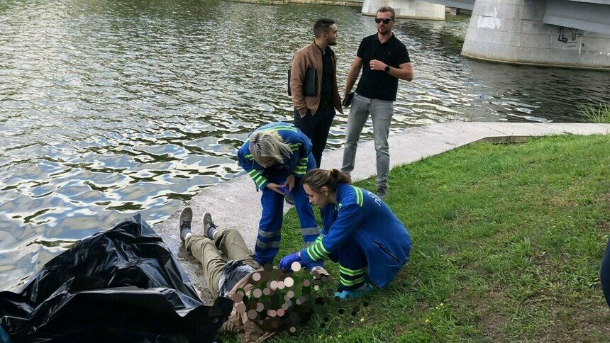 В Калининграде на Верхнем озере нашли тело мужчины - Новости Калининграда | Фото очевидцев