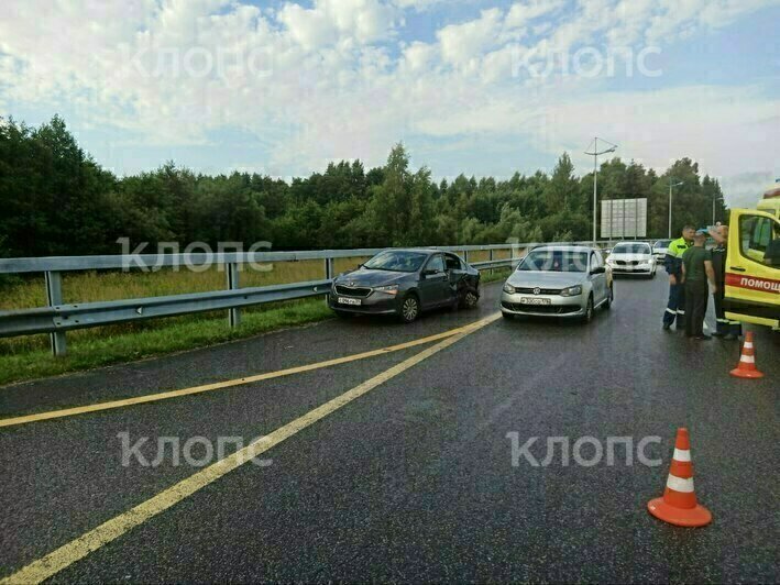 Пострадали три человека: в районе Храброво произошло ДТП с участием двух автомобилей (фото, видео)   - Новости Калининграда | Фото: Очевидец