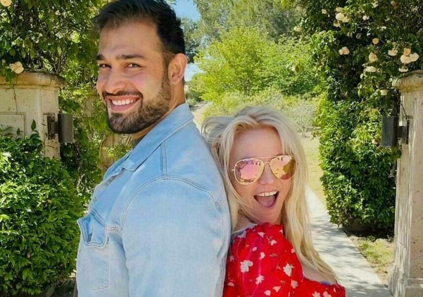 Бритни Спирс и Сэм Асгари: отношения под микроскопом