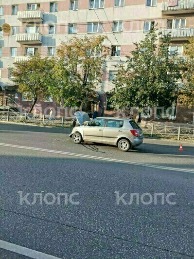 В Калининграде у Южного вокзала перевернулся автомобиль (фото)    - Новости Калининграда | Фото: Очевидец