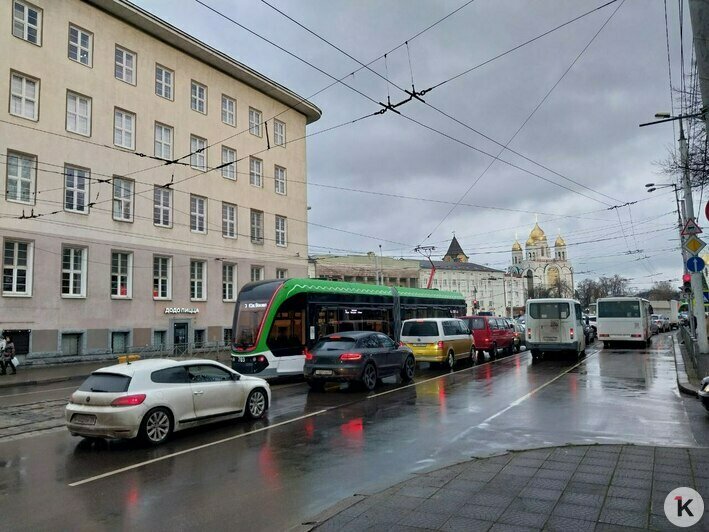 В Калининграде из-за ДТП в центре города встали трамваи (фото) - Новости Калининграда | Фото Михаила Лаврускайтиса