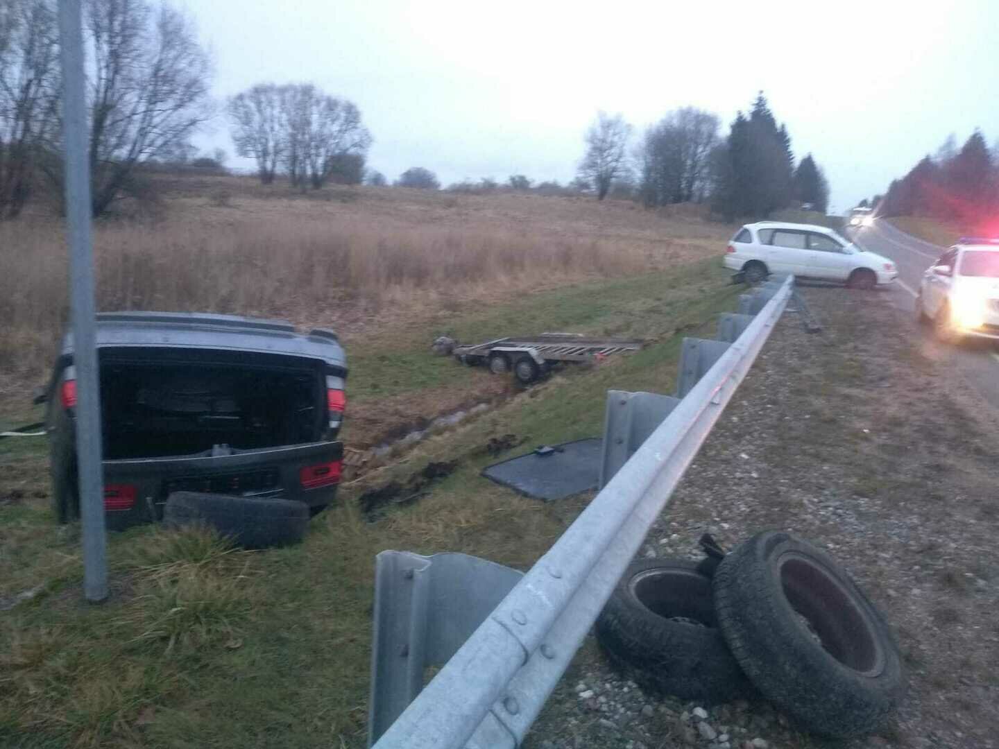 В полиции рассказали подробности ДТП на трассе Большаково — Советск, где в  кювет вылетели 3 авто и прицеп - Новости Калининграда