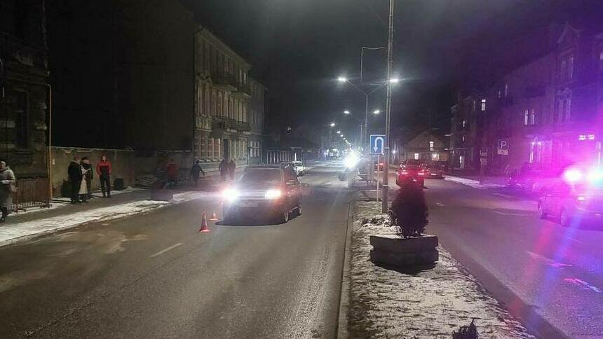 Шёл не по «зебре»: в Гусеве под колёсами Land Rover оказался 55-летний мужчина  - Новости Калининграда | Фото: пресс-служба региональной ГИБДД