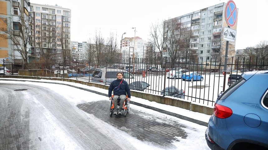 Машину эвакуировали на штрафстоянку
