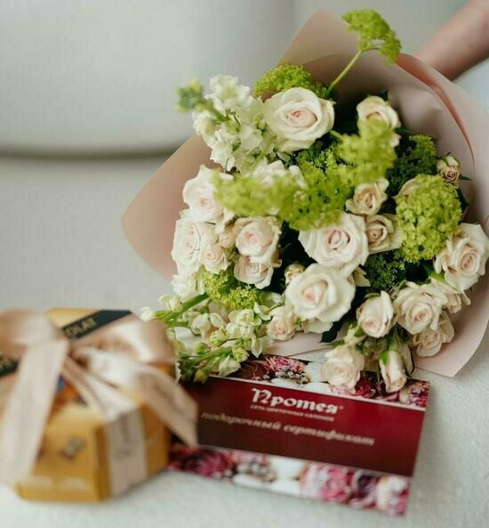 Сеть салонов цветов «Протея» поздравляет прекрасных дам с 8 Марта  - Новости Калининграда