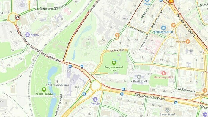 В Калининграде на Московском проспекте образовалась пробка из-за столкновения четырёх машин - Новости Калининграда | Скриншот сервиса «Яндекс. Карты»