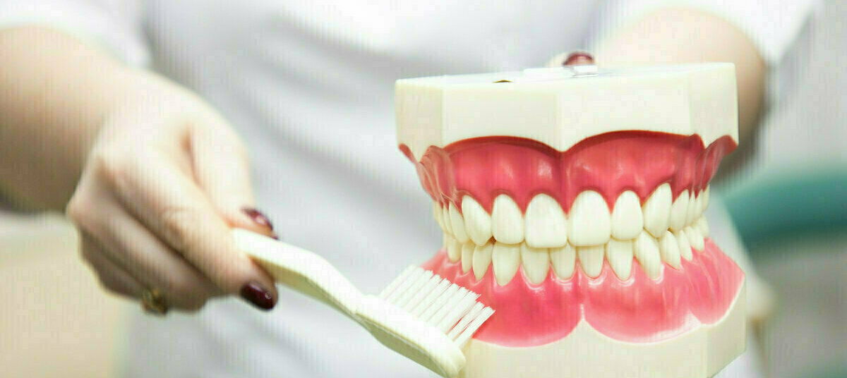 Стресс может оставить без зубов: стоматолог предупредил об опасных признаках