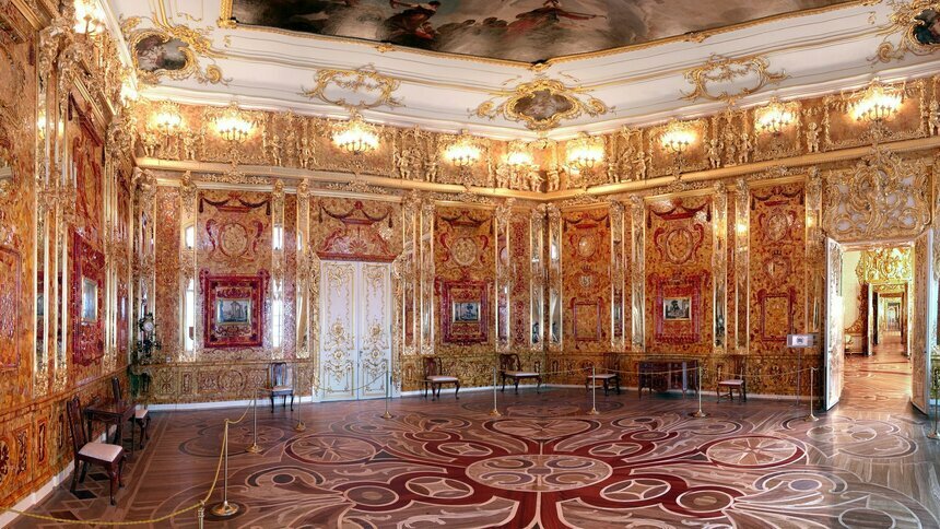 Воссозданная Янтарная комната Екатерининского дворца отметила своё двадцатилетие - Новости Калининграда