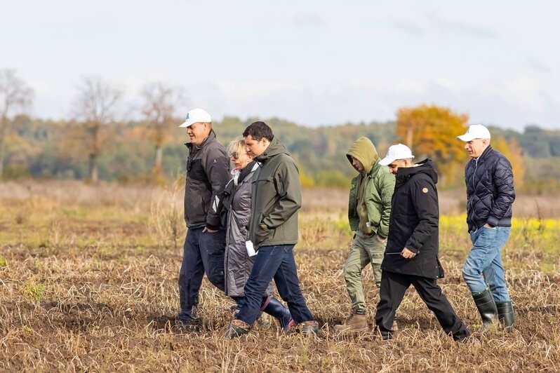 В Калининградской области планируют в год выпускать по 35 тысяч тонн моцареллы и чеддера, а также милкшейки и мороженое - Новости Калининграда | Фото: страница Антона Алиханова «ВКонтакте»