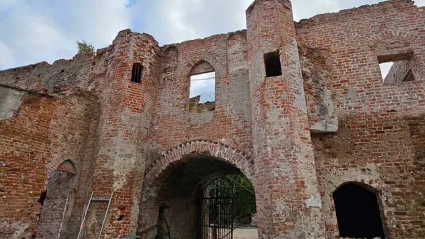 Подрядчик показал, как выглядят отреставрированные стены замка Нойхазуен (фото) - Новости Калининграда | Фото: сообщество «Замок Нойхаузен» 
