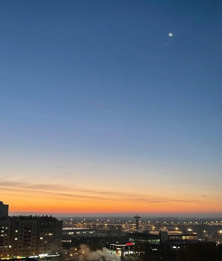 Сближение Луны и Венеры в небе над Калининградом  | Фото: Иван Иванов 