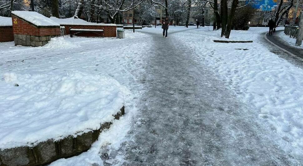 «Приходятся чапать по слякоти»: калининградцы — об уборке улиц после снегопада (фото) - Новости Калининграда | Фото читателей