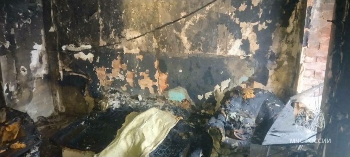 В Мельниково при тушении пожара в двухэтажном жилом доме обнаружили тело женщины (фото)   - Новости Калининграда | Фото: пресс-служба МЧС региона