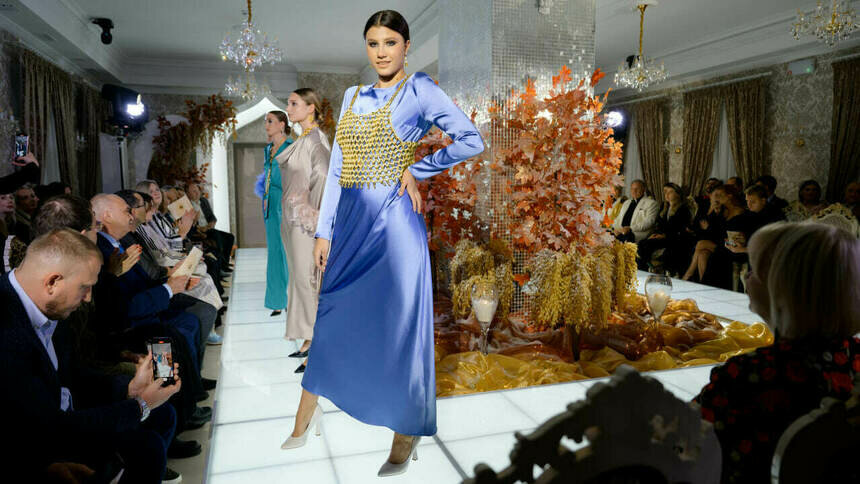 Янтарный комбинат создал коллекцию одежды из балтийского самоцвета - Новости Калининграда