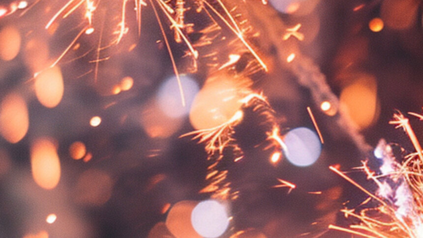 Кого звать на вечеринку: три знака, которые станут звёздами на любом празднике  - Новости Калининграда | Иллюстрация: Александр Скачко / Midjourne