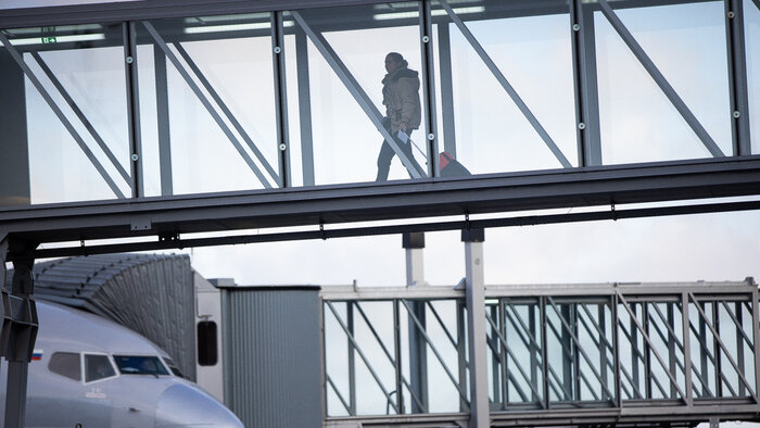 W1siZiIsIjIwMjNcLzEyXC8yNVwvNTM5YTg1MGEtMjc1Yi00MDkxLWJiYmEtNDMzOTgyMDdkZWIyX2ZpbGUuanBlZyJdLFsicCIsInRodW1iIiwiMTIwMHg2NzUrMCs0MiJdLFsicCIsInRodW1iIiwiNzAweDM5NCMiXSxbInAiLCJlbmNvZGUiLCJqcGciLCItcXVhbGl0eSA4NSAtc3RyaXAgLWludGVybGFjZSBQbGFuZSJdXQ==?sha=ed505853a1e70b5e