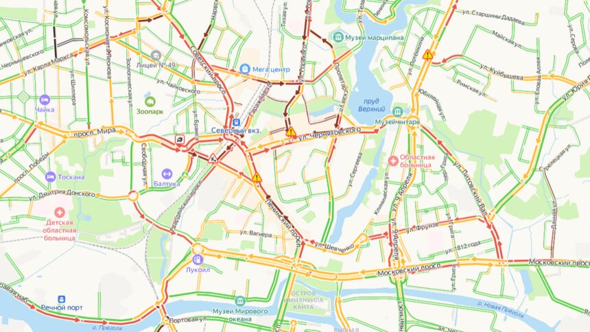 «С ума все сошли перед Новым годом»: Калининград днём в пятницу встал в 8-балльных пробках  - Новости Калининграда | Скриншот сервиса  «Яндекс.Карты»