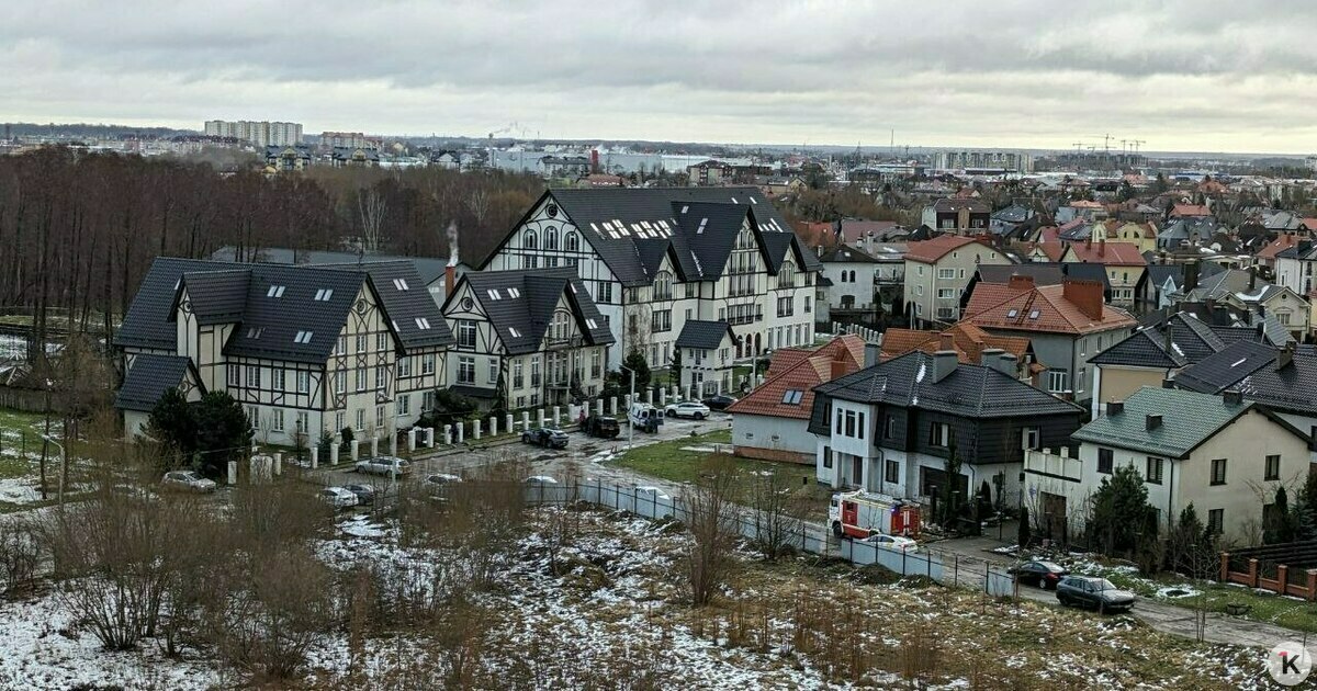 В Калининграде учеников частной школы эвакуируют из-за сообщения о ...