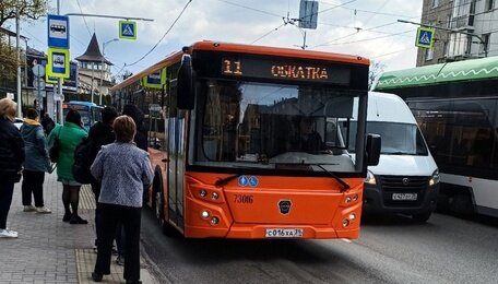 В Калининграде выпустили на обкатку новый автобус марки ЛиАЗ (фото)