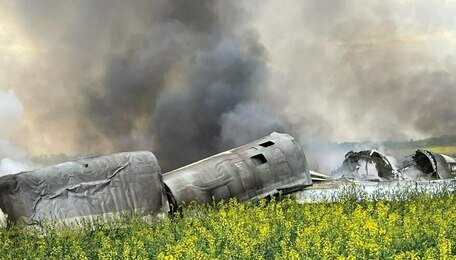 В Ставропольском крае разбился бомбардировщик Ту-22М3, лётчиков везут в больницу (фото)