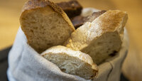 Не умывайтесь утром и не режьте хлеб: народные приметы на 20 мая 
