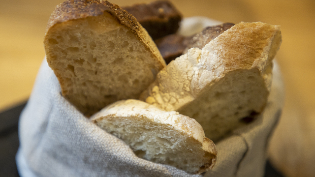 Не умывайтесь утром и не режьте хлеб: народные приметы на 20 мая 