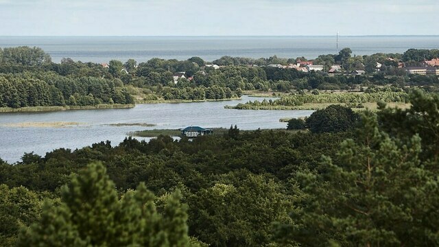 «Гром среди ясного неба»: общественники выступили против планируемой стройки отеля на Куршской косе (видео)  