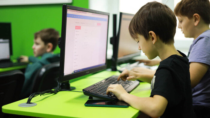 Детское компьютерное образование в Калининграде: что делать, если ребёнок не отрывается от гаджетов - Новости Калининграда