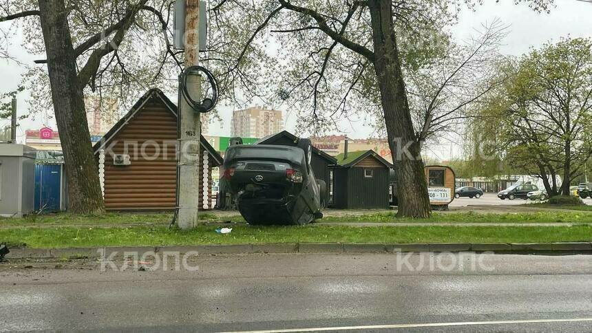 На Советском проспекте из-за перевернувшегося авто образовалась километровая пробка - Новости Калининграда | Фото очевидцев