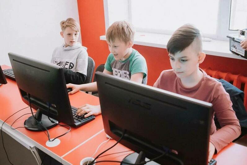«Компьютерная Академия ТОП» предлагает раскрыть творческий потенциал ребёнка на пробном уроке по созданию игры Roblox - Новости Калининграда
