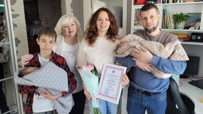Отделение СФР по Калининградской области с начала года проактивно оформило более 1,1 тысячи сертификатов на маткапитал - Новости Калининграда
